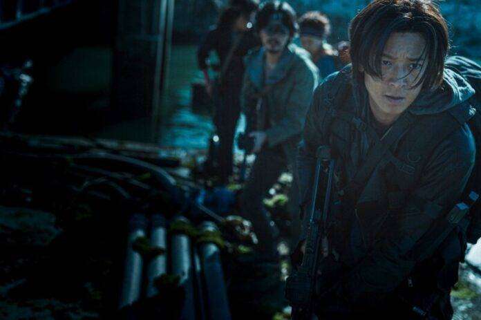 Train to Busan-Peninsula (2)