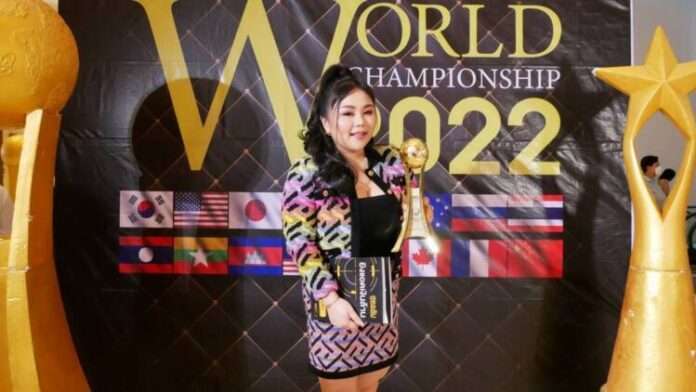 76FDF24B-5C5C-4507-8947-AED27D83BA6C