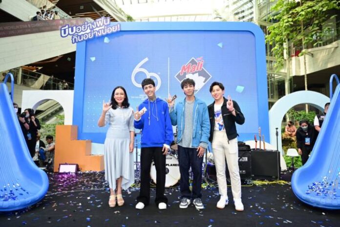 7EC4521A-3272-4DDE-B484-B3FF1EB5ADEE