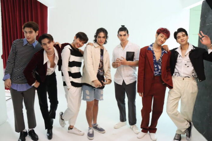 8E6054DC-7B6A-4B09-8B0D-505FBAFF7409