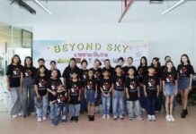 “ครูปุ้ย-อ้อย” นั่งแท่นผู้จัดป้ายแดงเปิดตัว สถาบัน Beyond Sky Academy จับ “น้องเจ้าคุณ” รับบทนำในละคร “เพราะมีเธอ”