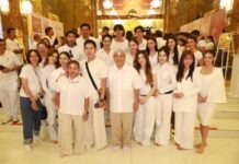 “สยม-บริพันธ์-ทศพล-โอบะ-เปาวลี” นำทีมศิลปินร่วมงาน “วิสาขบูชารำลึก” ไหว้ครูบูรพาจาร “หลวงพ่อพูล” ละสังขาร 20 ปี