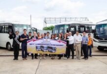 ทรัคควิป (Truckquip) ส่งมอบรถมินิบัส TQ-M5 จำนวน 8 คันให้แก่ BH ระยอง